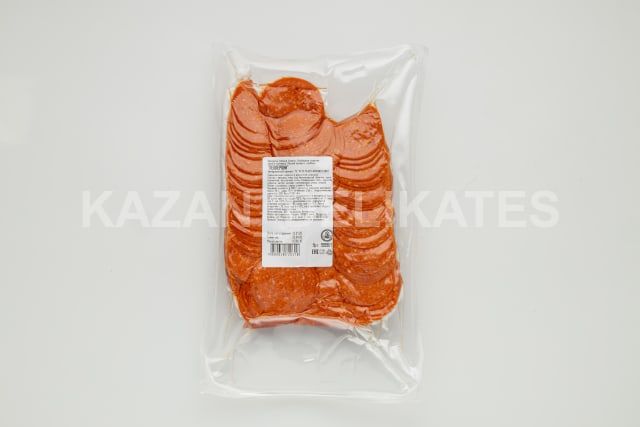 Cooked-smoked chicken pepperoni (sliced)