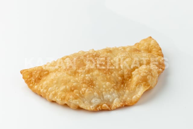 Fried Cheburek. Fried cheburek 100 g | Halal Tatar pastry, frozen –18°C | Ju